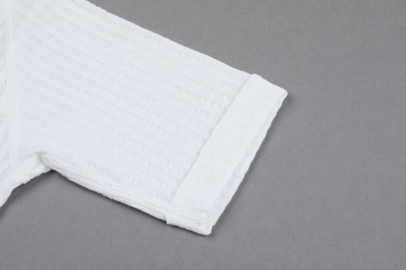 【日本製】Smile Cotton 嬰兒白色間紋有袖短版和尚袍